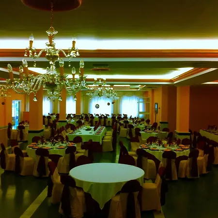 Hotel Escudo De Granada 2*
